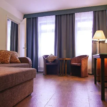 Hotell St. Barbara 3*