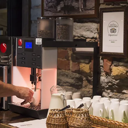 세인트 바바라 3*