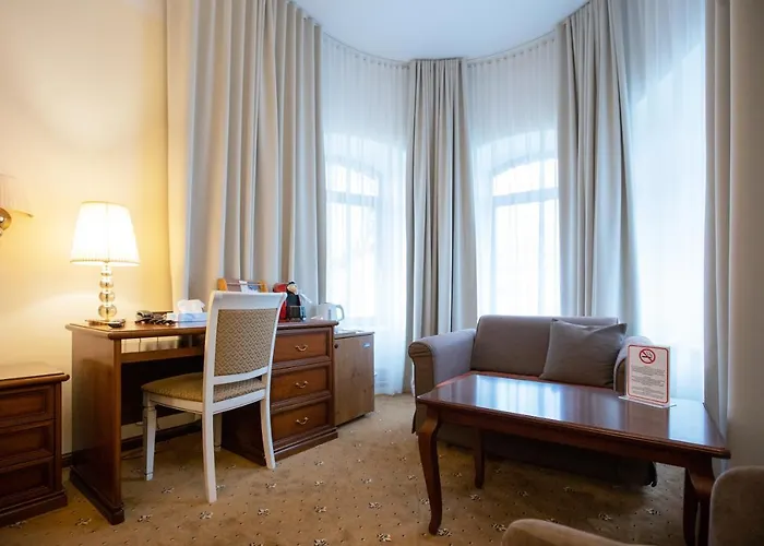 圣芭芭拉酒店 酒店 塔林