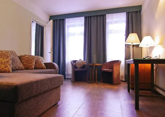 Hotell St. Barbara 3*