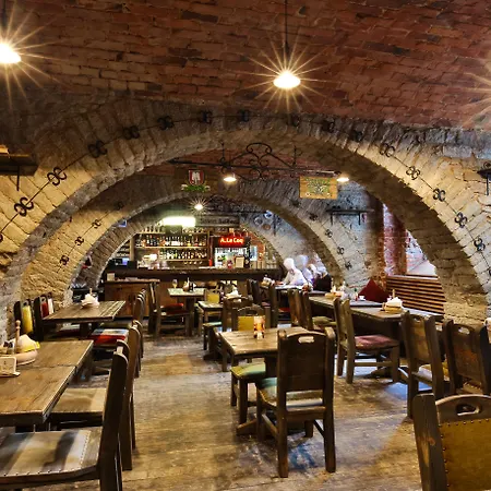 فندق St. Barbara 3*