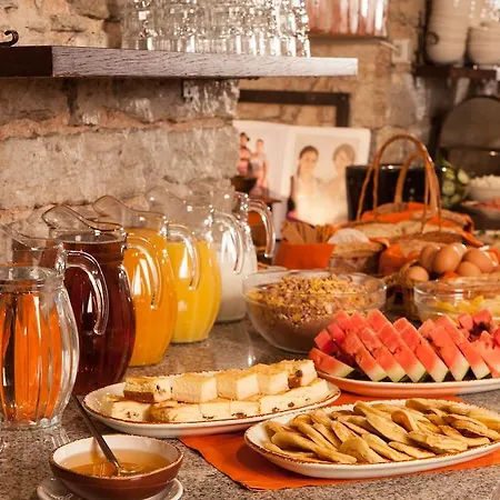 فندق St. Barbara 3*